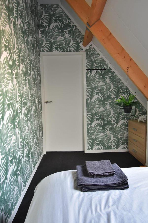 'T Zeeuwse Achteruusje Villa ซินท์ อันนาลอนด์ ภายนอก รูปภาพ